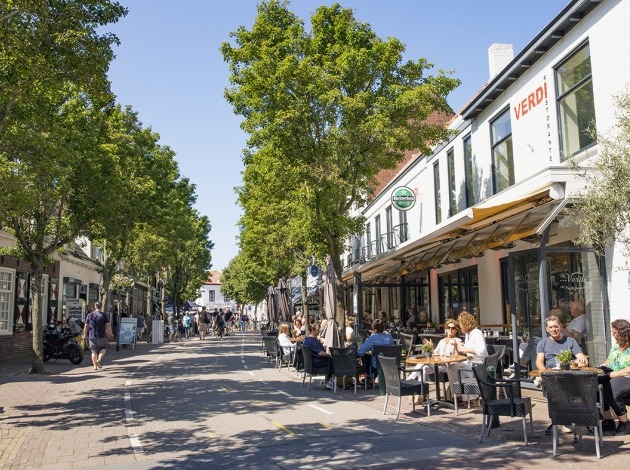 shoppen in domburg